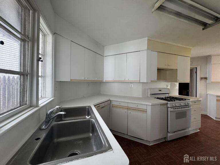Photo 5 of 200 cedar Avenue, Highland Park NJ 08904, Highland Park, NJ