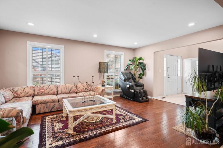 Photo 3 of 23 Aldingham Circle, East Brunswick NJ 08816, East Brunswick, NJ