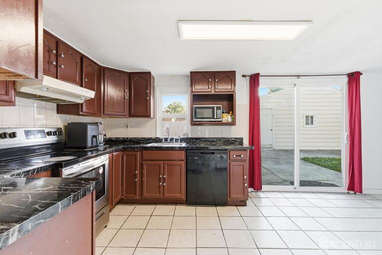 Photo 9 of 35 Coolidge Avenue, Carteret NJ 07008, Carteret, NJ