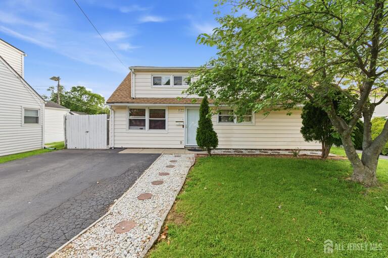 Photo 2 of 35 Coolidge Avenue, Carteret NJ 07008, Carteret, NJ