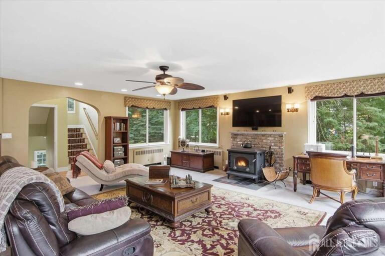 Photo 6 of 4 Honey Court, Metuchen NJ 08840, Metuchen, NJ