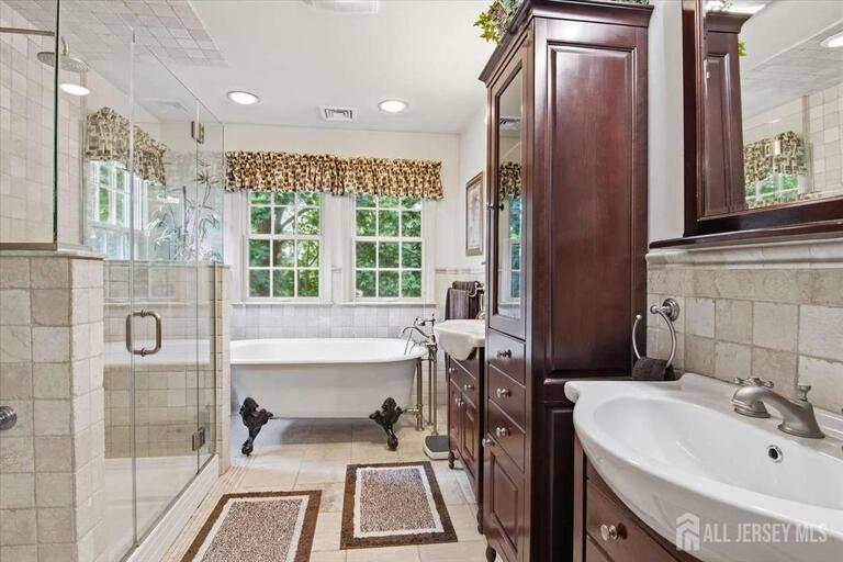 Photo 13 of 4 Honey Court, Metuchen NJ 08840, Metuchen, NJ