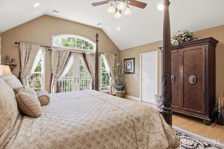 Photo 12 of 4 Honey Court, Metuchen NJ 08840, Metuchen, NJ