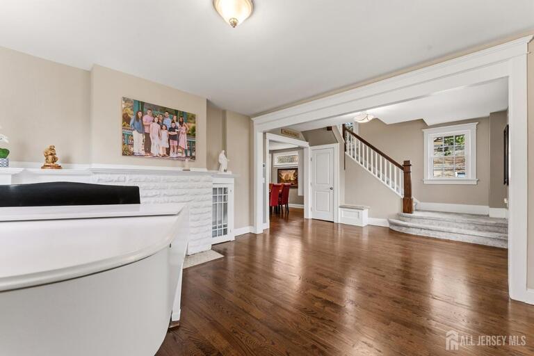 Photo 8 of 420 Mountainview Terrace, Dunellen NJ 08812, Dunellen, NJ