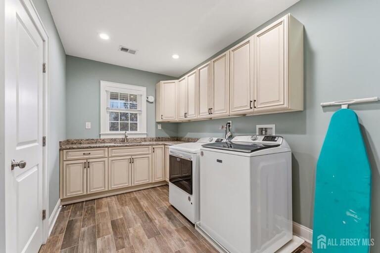 Photo 39 of 420 Mountainview Terrace, Dunellen NJ 08812, Dunellen, NJ