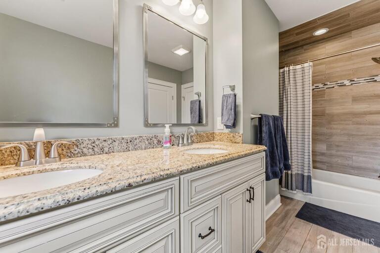 Photo 35 of 420 Mountainview Terrace, Dunellen NJ 08812, Dunellen, NJ