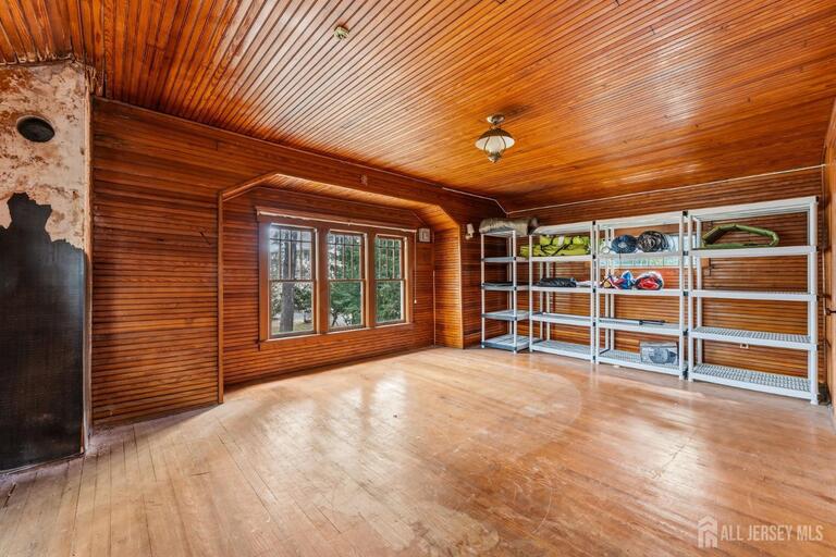 Photo 52 of 420 Mountainview Terrace, Dunellen NJ 08812, Dunellen, NJ