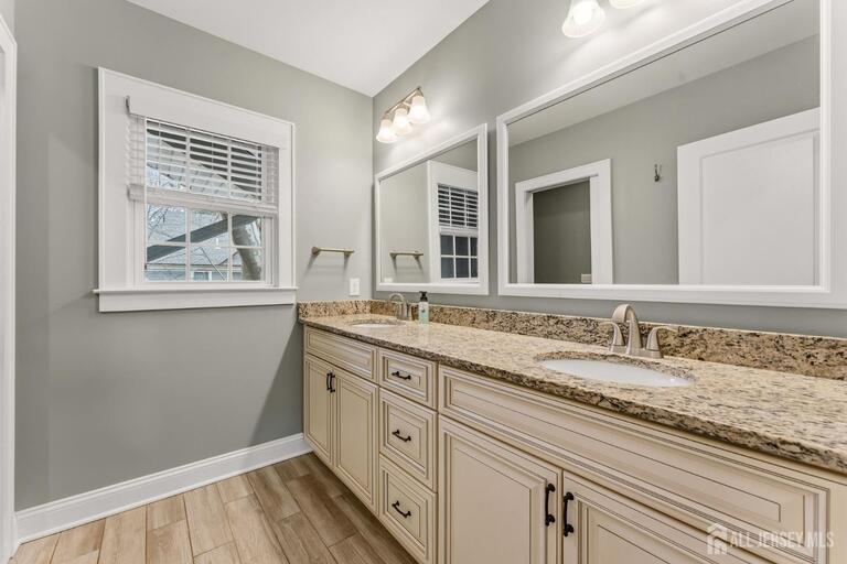 Photo 40 of 420 Mountainview Terrace, Dunellen NJ 08812, Dunellen, NJ