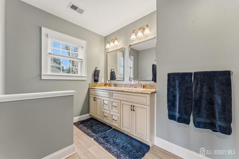 Photo 33 of 420 Mountainview Terrace, Dunellen NJ 08812, Dunellen, NJ