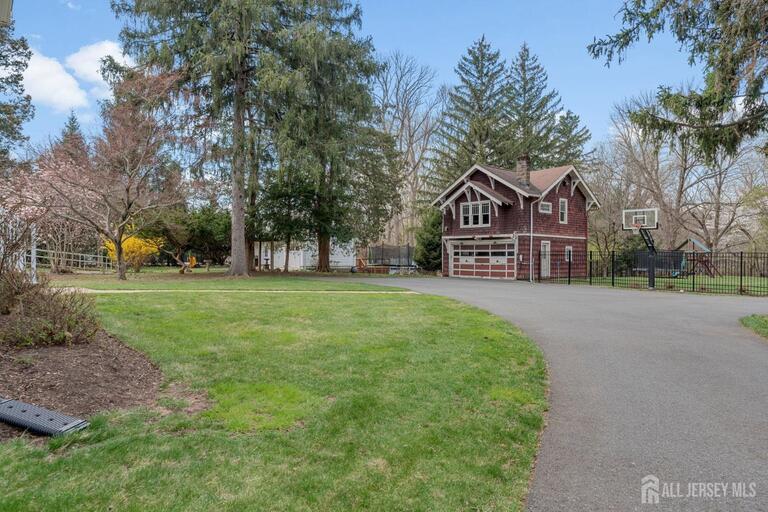 Photo 50 of 420 Mountainview Terrace, Dunellen NJ 08812, Dunellen, NJ