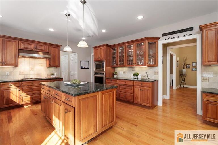 Photo 10 of 213 Cranbury Neck Road, Plainsboro NJ 08512, Plainsboro, NJ