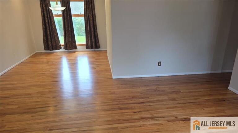 Photo 17 of 10 Eardley Road, Edison NJ 08817, Edison, NJ