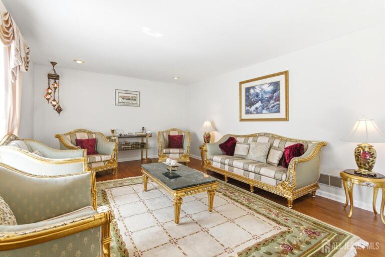 Photo 9 of 4 Allison Court, Edison NJ 08820, Edison, NJ