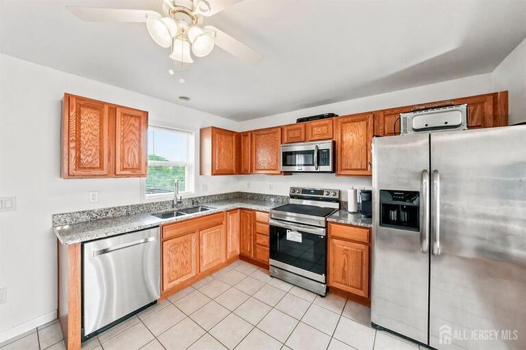 Photo 13 of 907 Harris Avenue, Union Beach NJ 07735, Union Beach, NJ