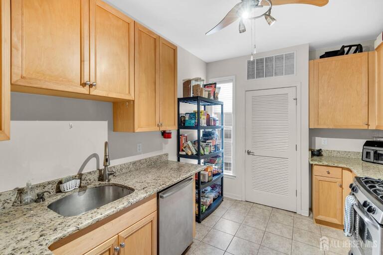 Photo 9 of 200 E Dey Street # 217, Harrison NJ 07029, Harrison, NJ