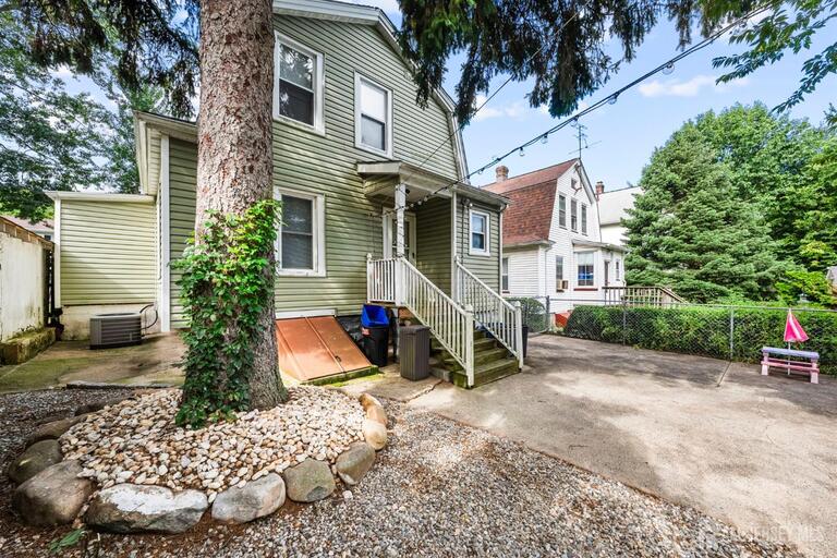 Photo 3 of 13 Baldwin Street, New Brunswick NJ 08901, New Brunswick, NJ