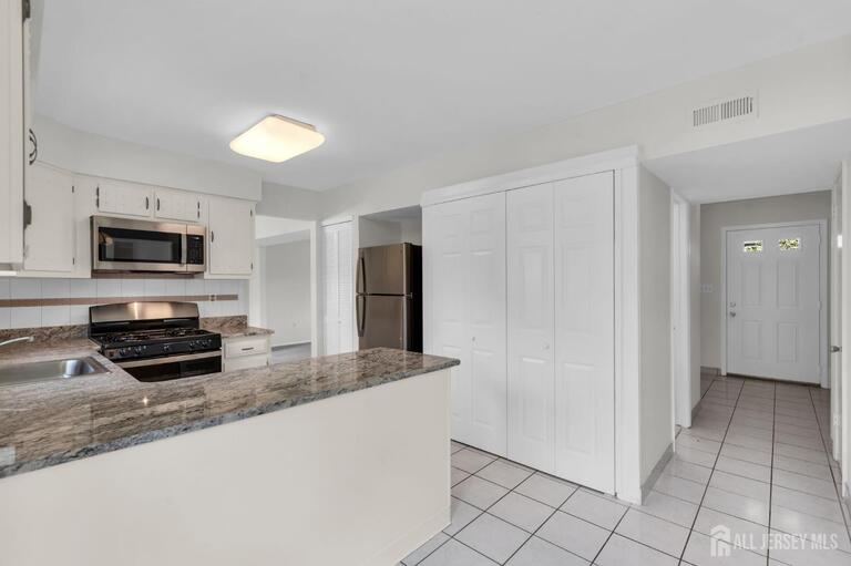 Photo 19 of 15 Major Lane, Plainsboro NJ 08536, Plainsboro, NJ