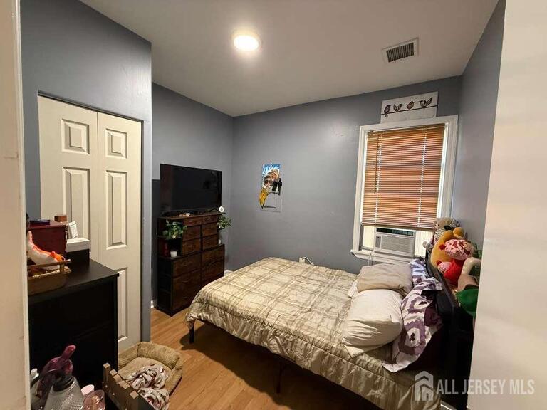 Photo 6 of 20 Montrose Terrace, Irvington NJ 07111, Irvington, NJ