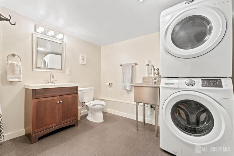 Photo 20 of 176 N Broadway Street, South Amboy NJ 08879, South Amboy, NJ