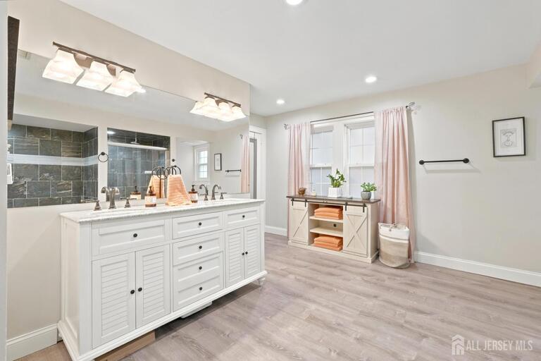 Photo 14 of 176 N Broadway Street, South Amboy NJ 08879, South Amboy, NJ