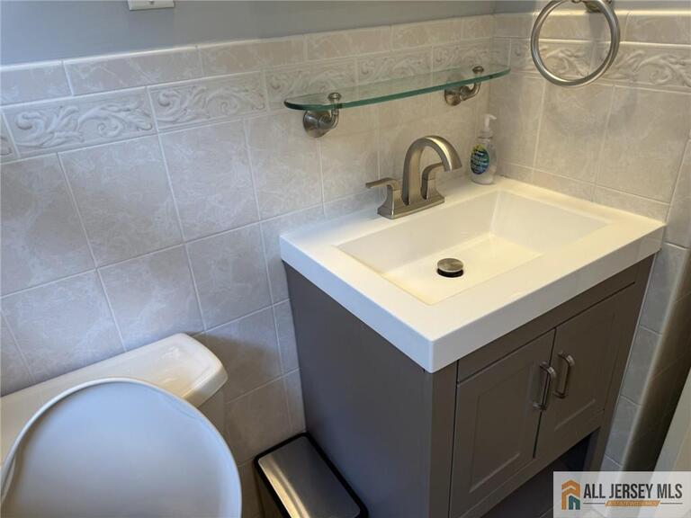 Photo 19 of 170 Prospect Avenue, Edison NJ 08817, Edison, NJ