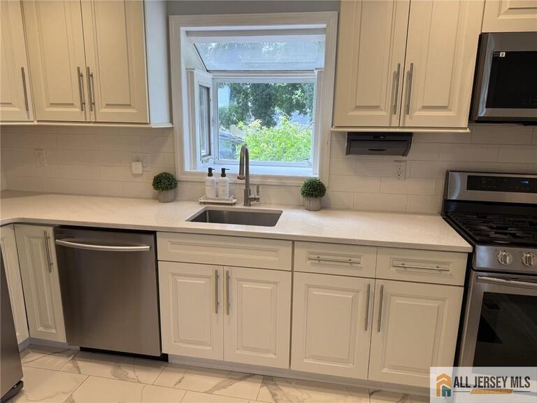 Photo 15 of 170 Prospect Avenue, Edison NJ 08817, Edison, NJ