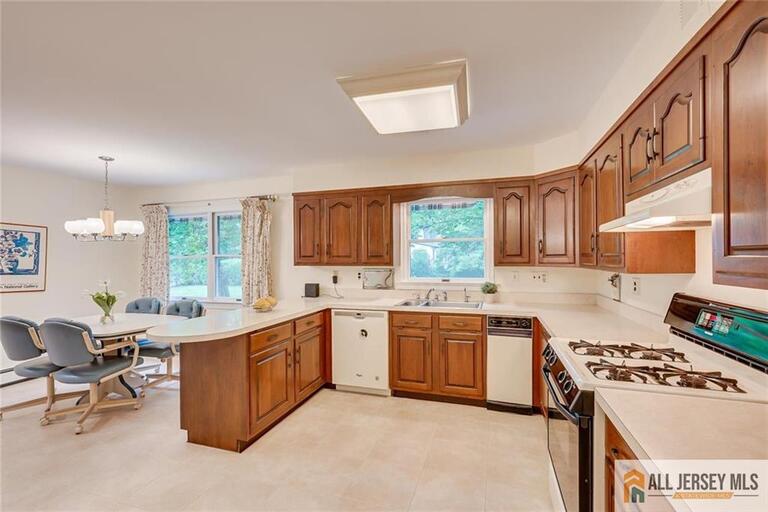 Photo 5 of 8 Dov Place, South Brunswick NJ 08824, South Brunswick, NJ