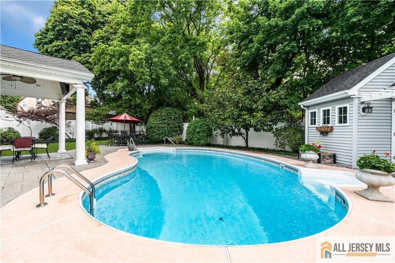 Photo 36 of 8 Highview Road, East Brunswick NJ 08816, East Brunswick, NJ