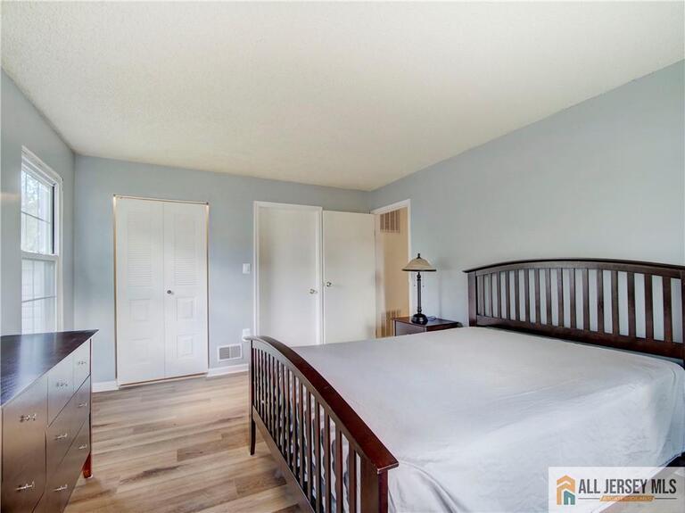 Photo 21 of 81 Canterbury Court, Piscataway NJ 08854, Piscataway, NJ