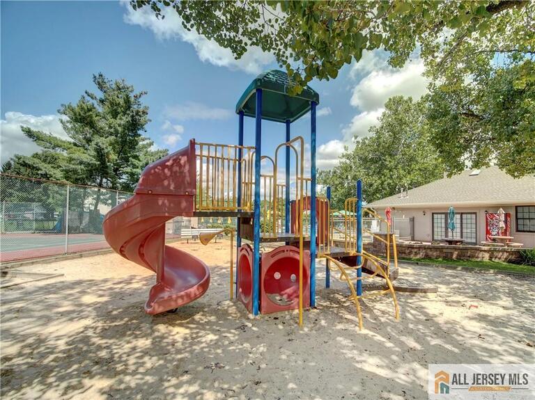 Photo 23 of 81 Canterbury Court, Piscataway NJ 08854, Piscataway, NJ