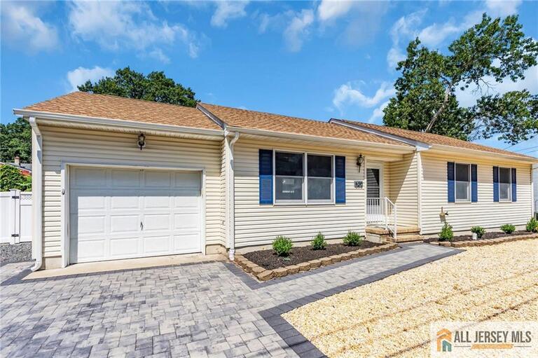 Photo 3 of 520 Beach Avenue, Beachwood NJ 08722, Beachwood, NJ