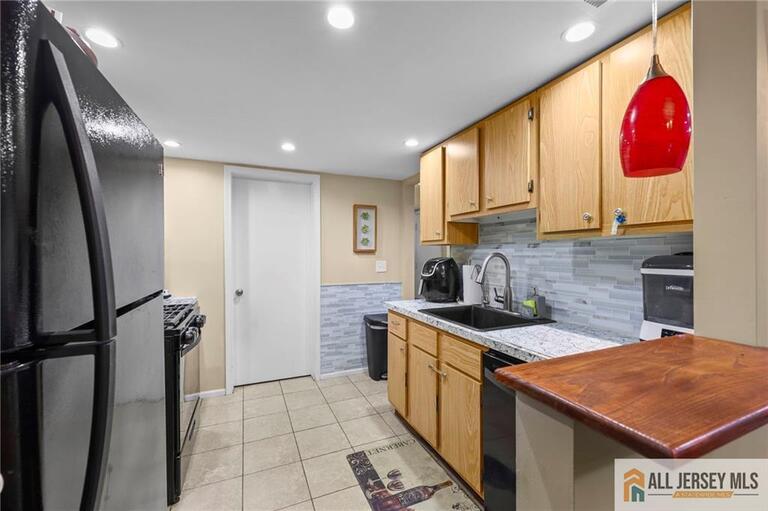 Photo 10 of 3 Eagle Court, Howell NJ 07731, Howell, NJ