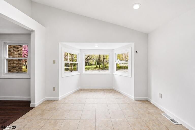 Property listing MLS 4017356 photo 20