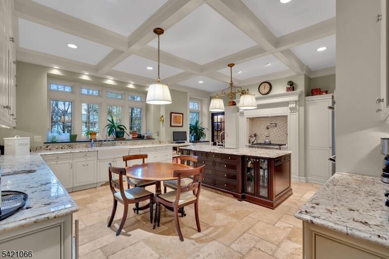 Property listing MLS 4018002 photo 15