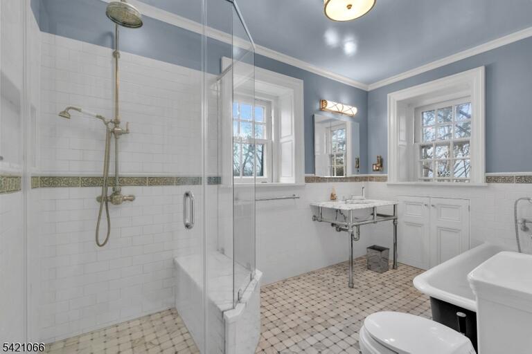 Property listing MLS 4018002 photo 32