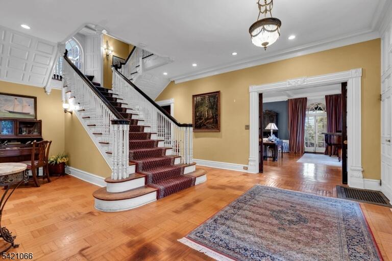 Property listing MLS 4018002 photo 9