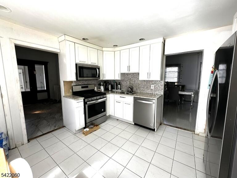 Property listing MLS 4018621 photo 15
