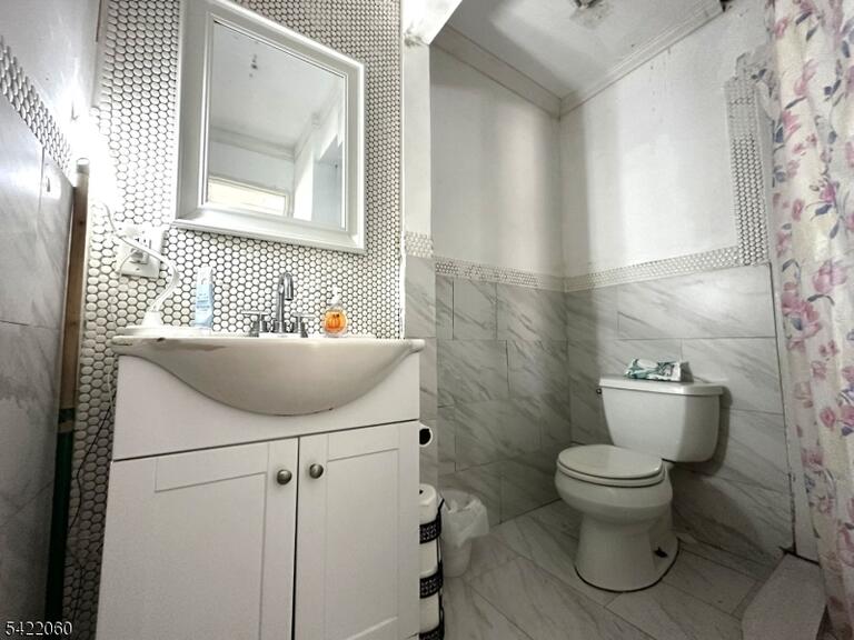 Property listing MLS 4018621 photo 17