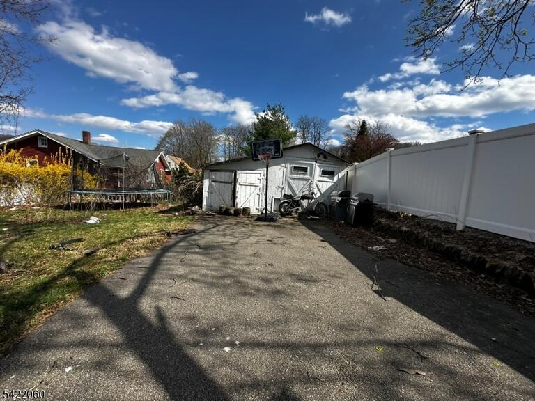 Property listing MLS 4018621 photo 5