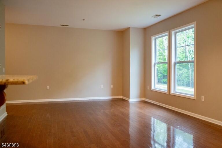 Property listing MLS 4027863 photo 12