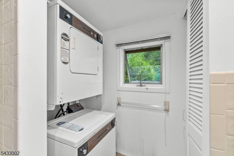 Property listing MLS 4028509 photo 13