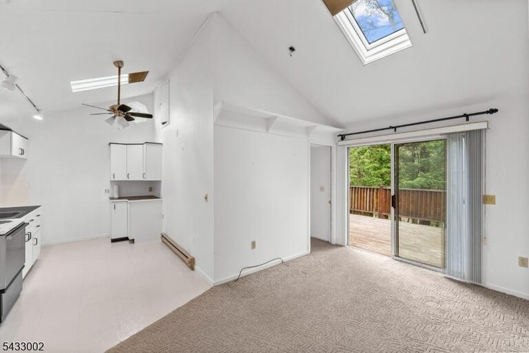 Property listing MLS 4028509 photo 7