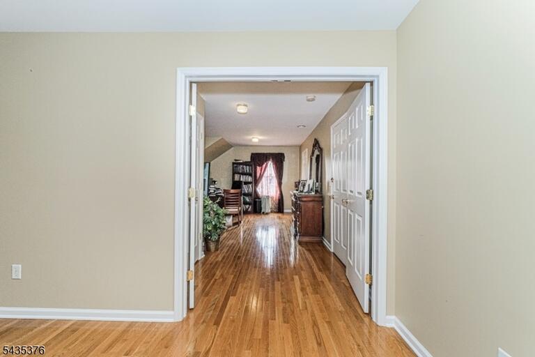 Property listing MLS 4030542 photo 32