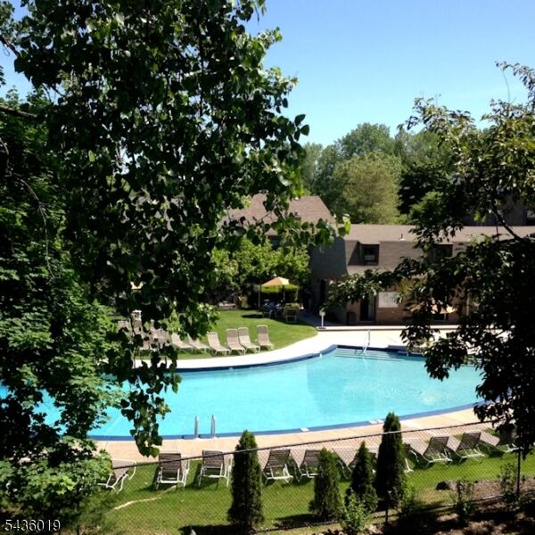 Property listing MLS 4031425 photo 29