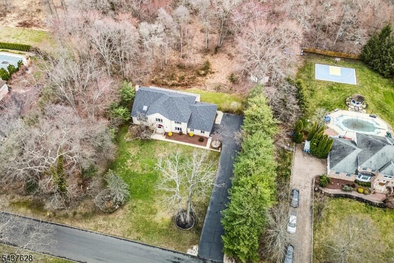 Property listing MLS 4032588 photo 23