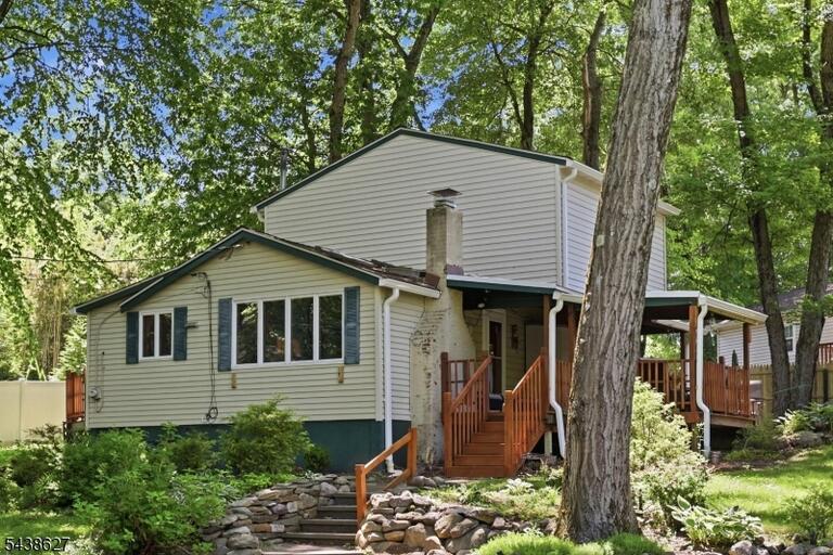 Property listing MLS 4033387 photo 1