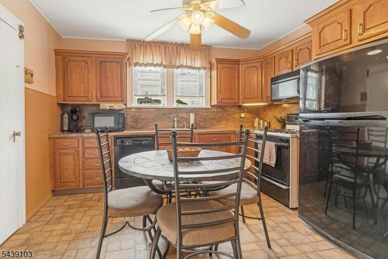 Property listing MLS 4033915 photo 14