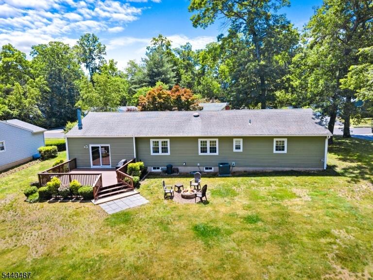 Property listing MLS 4035044 photo 27