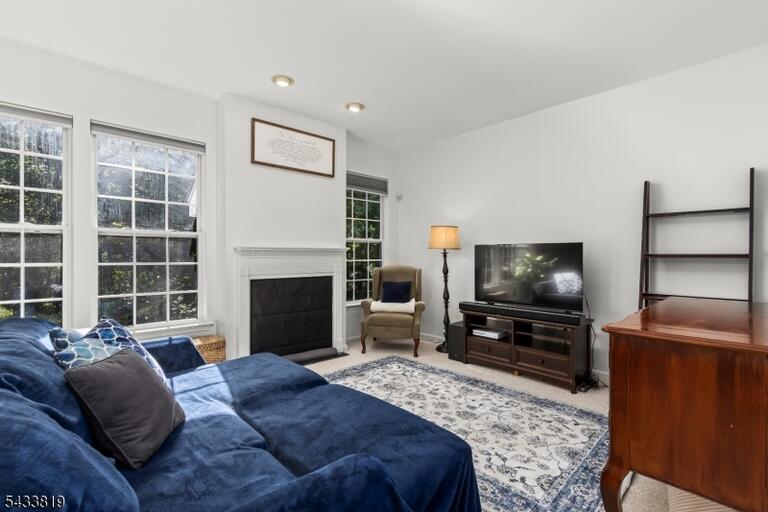 Property listing MLS 4035153 photo 7