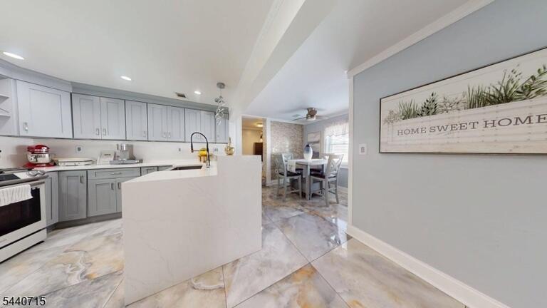 Property listing MLS 4035293 photo 17